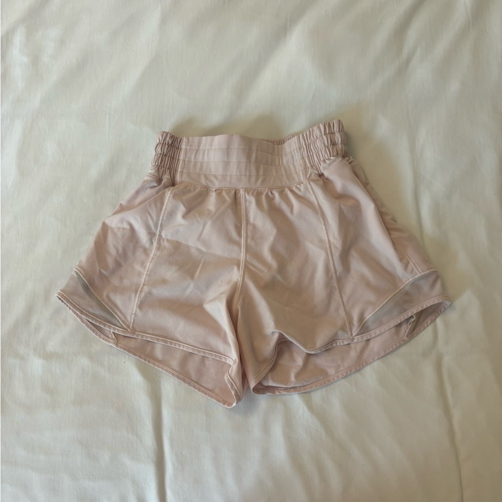 Lululemon - Hotty Hot - High Rise 4” - Size 0 - Strawberry Milkshake !! 💝